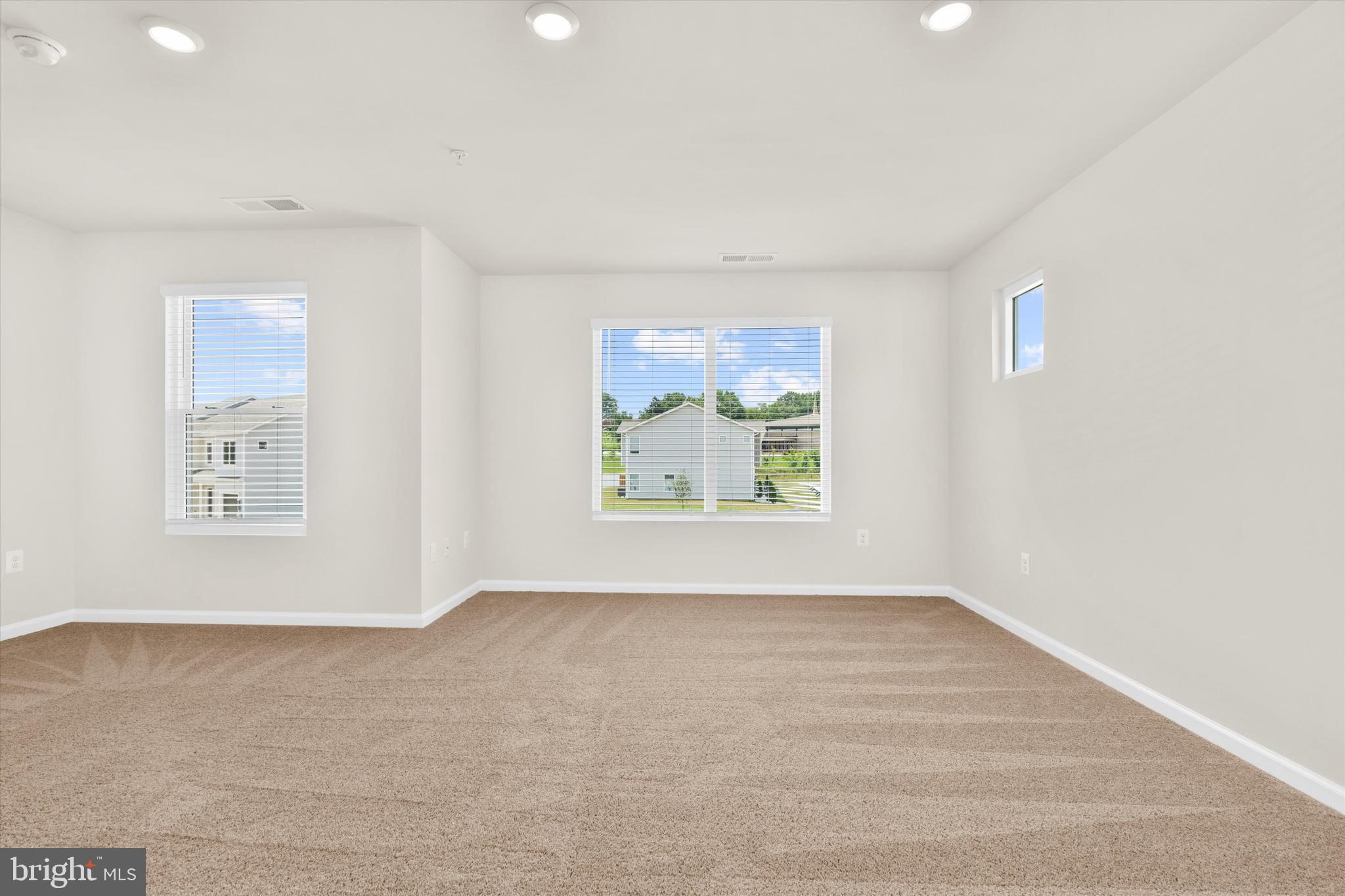 8125 BARTHOLOMEW COURT