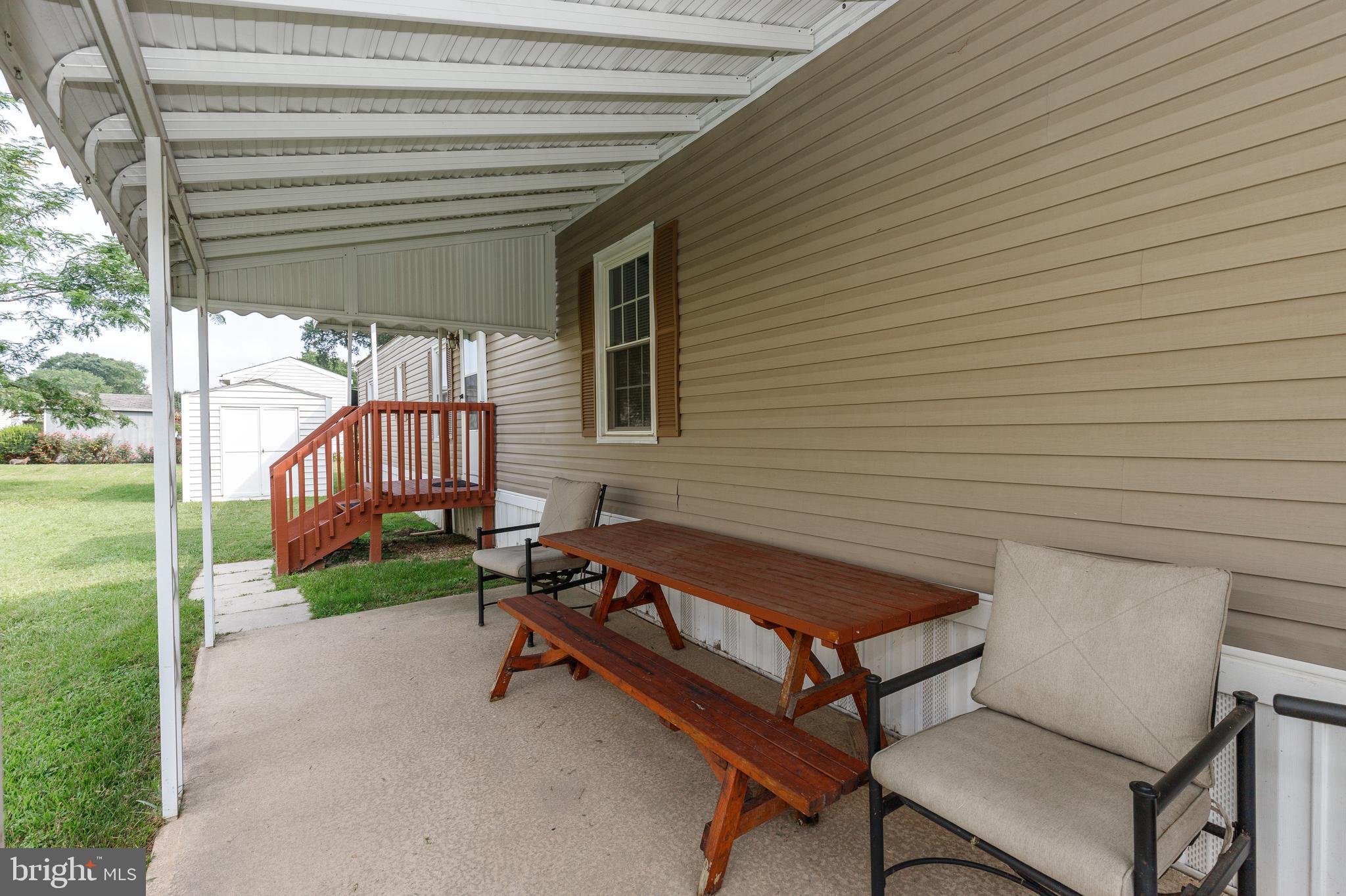 118 DAY COACH CIRCLE