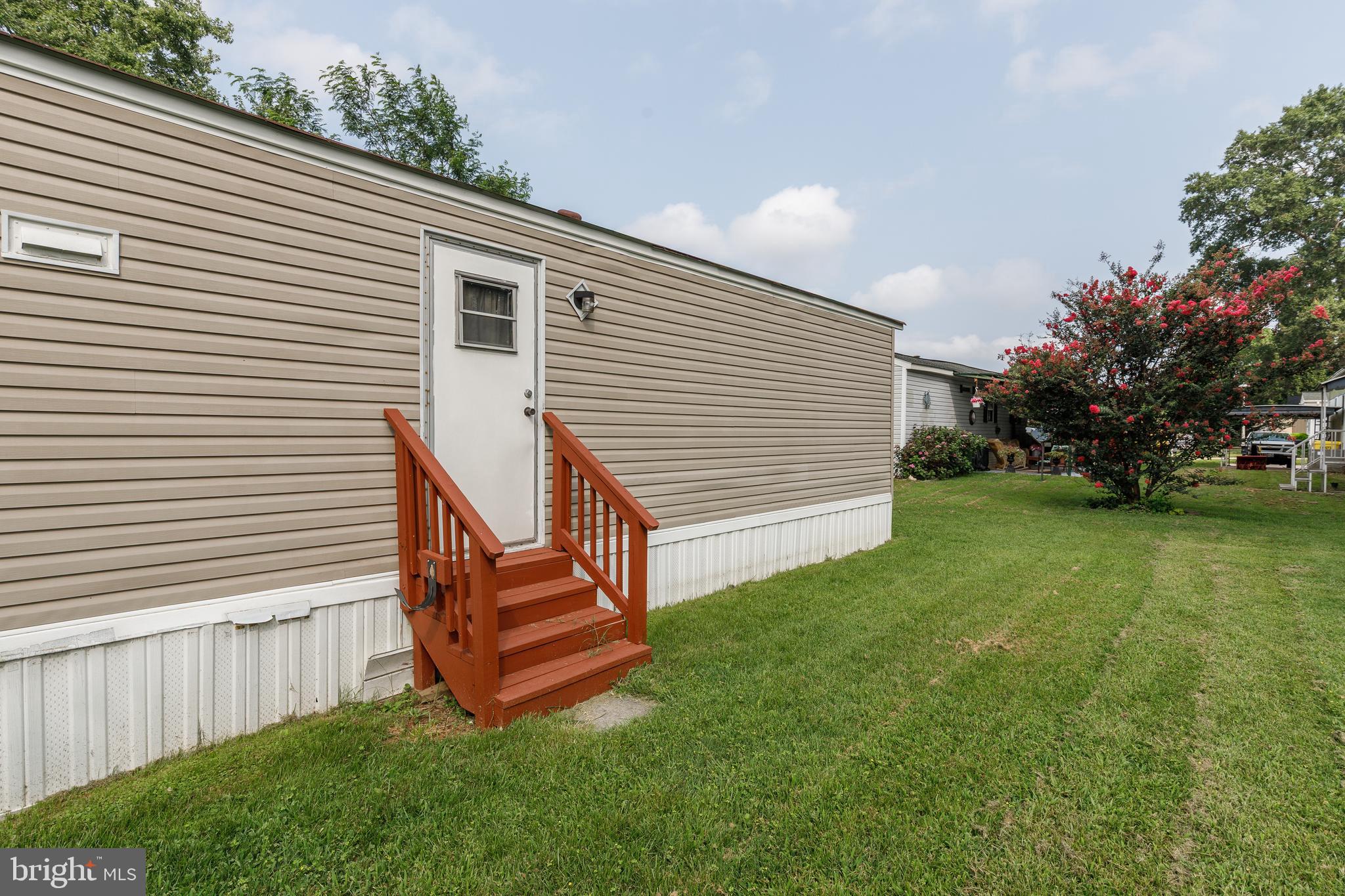 118 DAY COACH CIRCLE