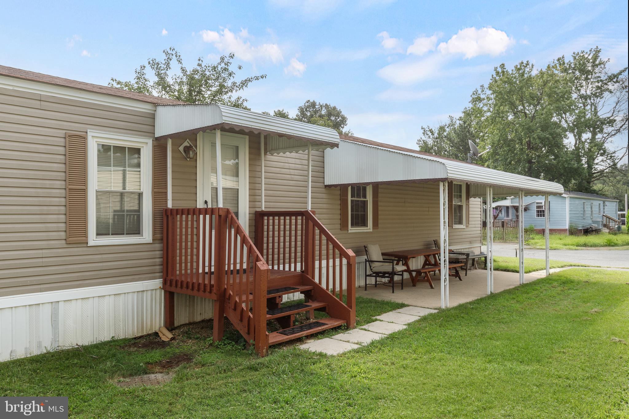 118 DAY COACH CIRCLE