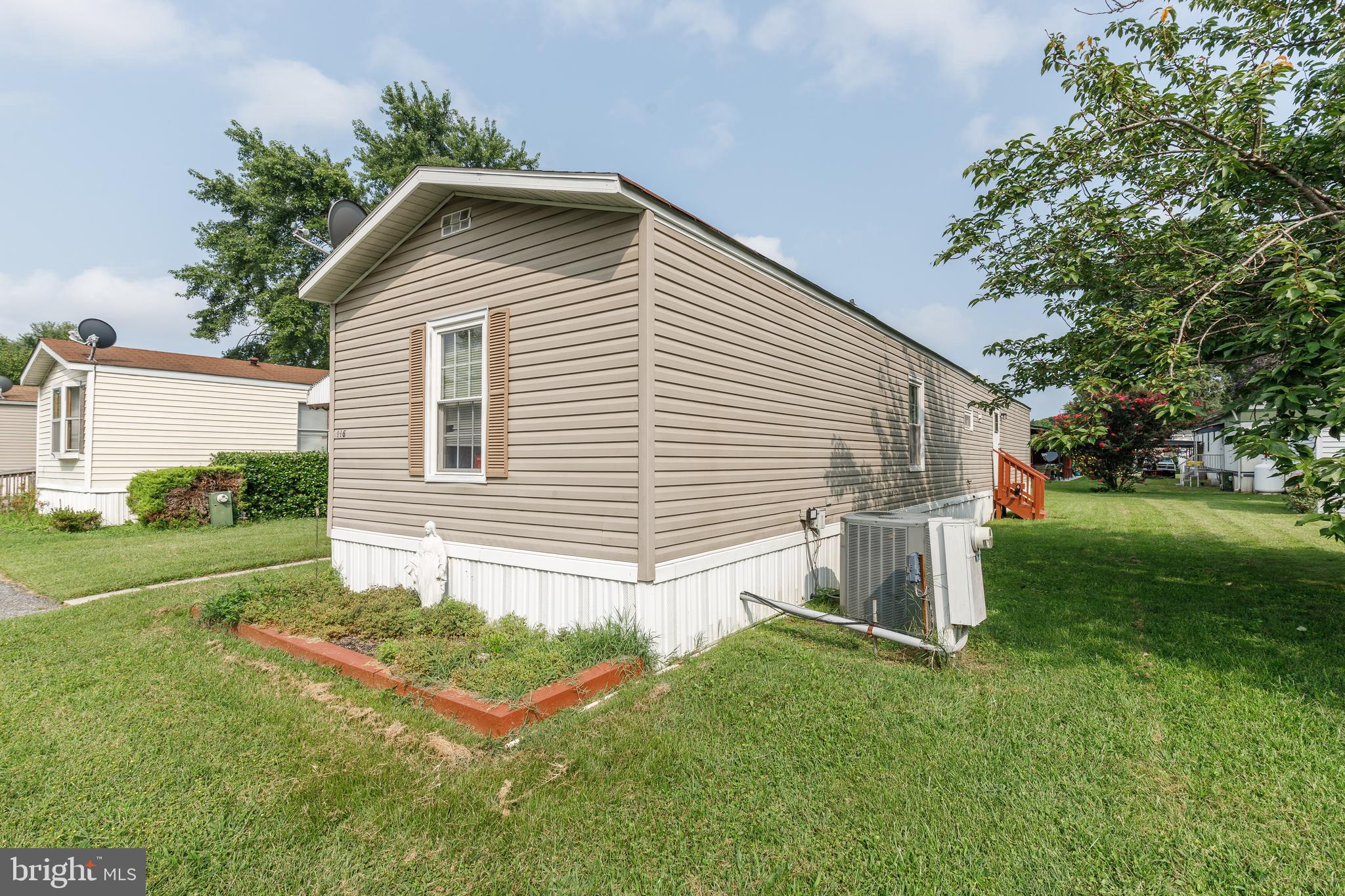 118 DAY COACH CIRCLE