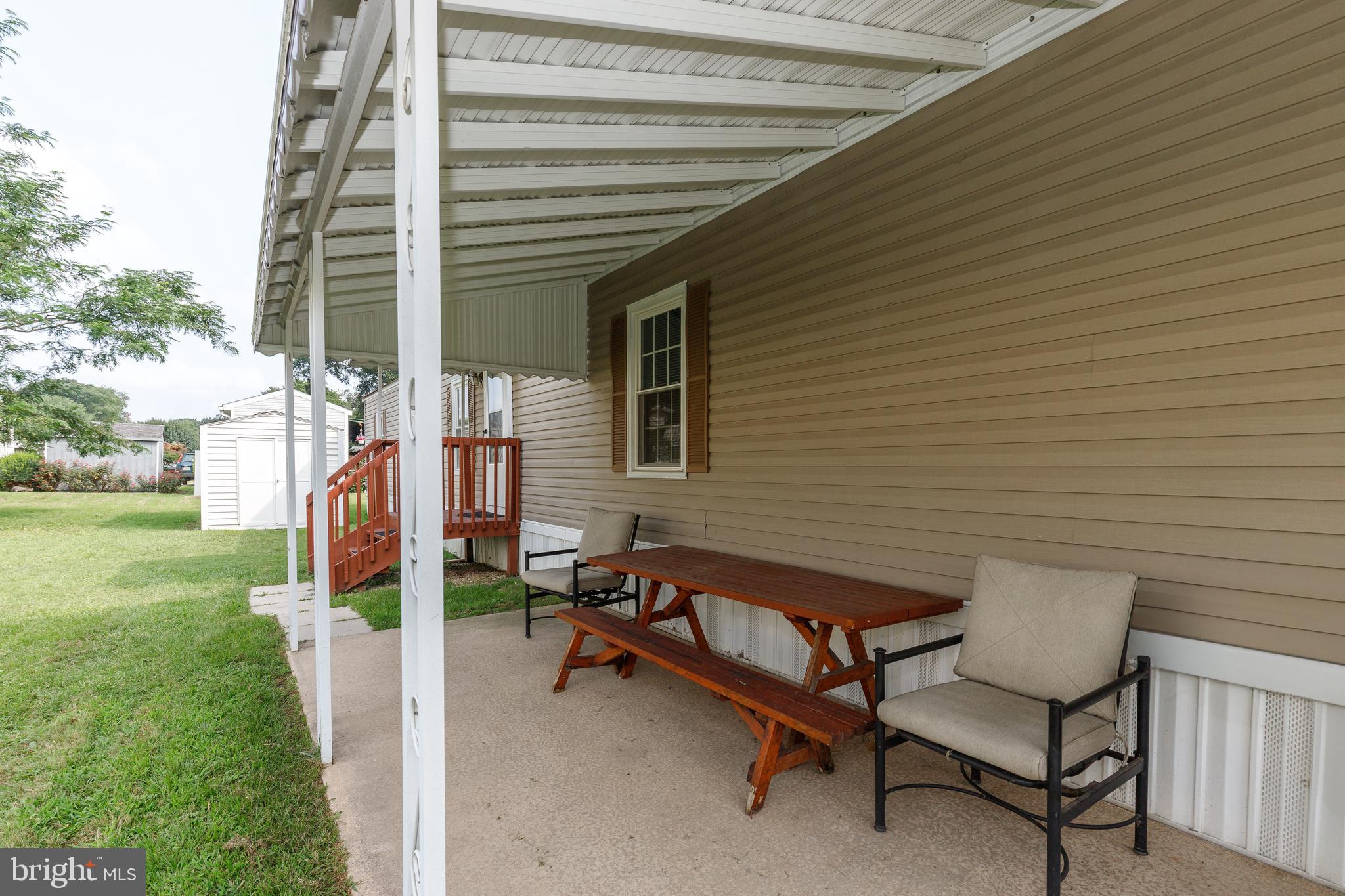 118 DAY COACH CIRCLE