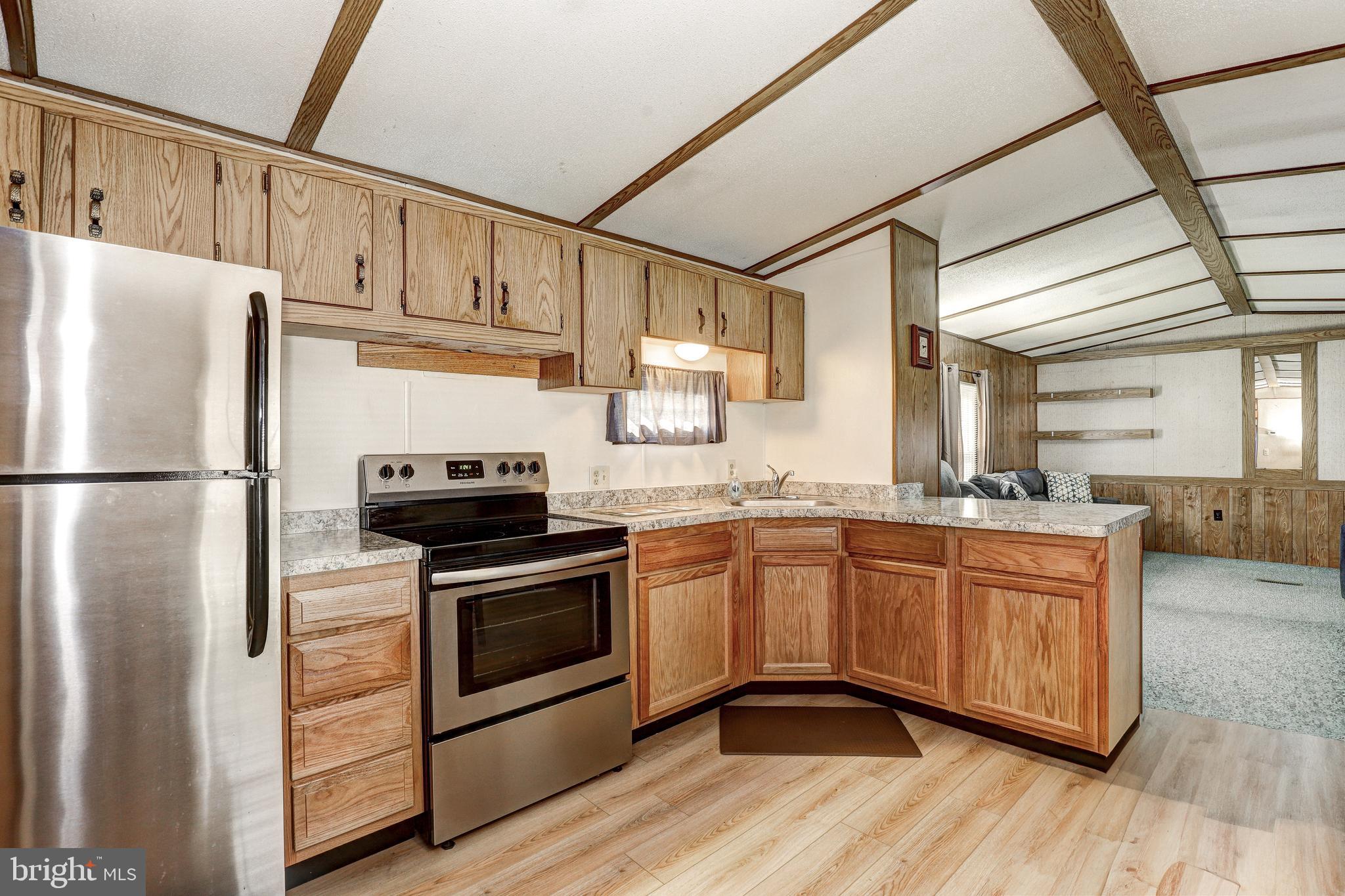 118 DAY COACH CIRCLE