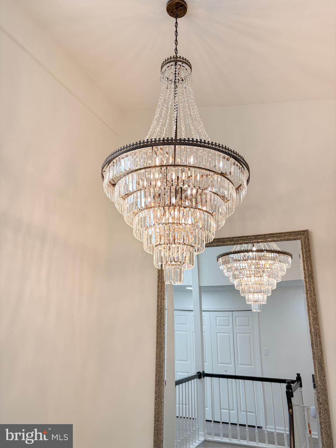 64 RIVER OAKS CIRCLE