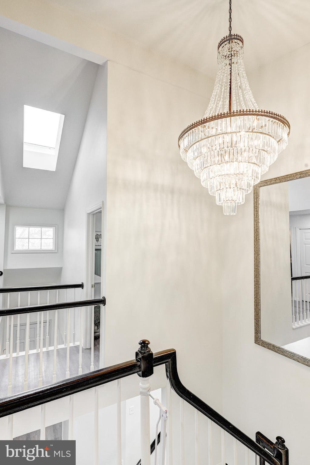 64 RIVER OAKS CIRCLE