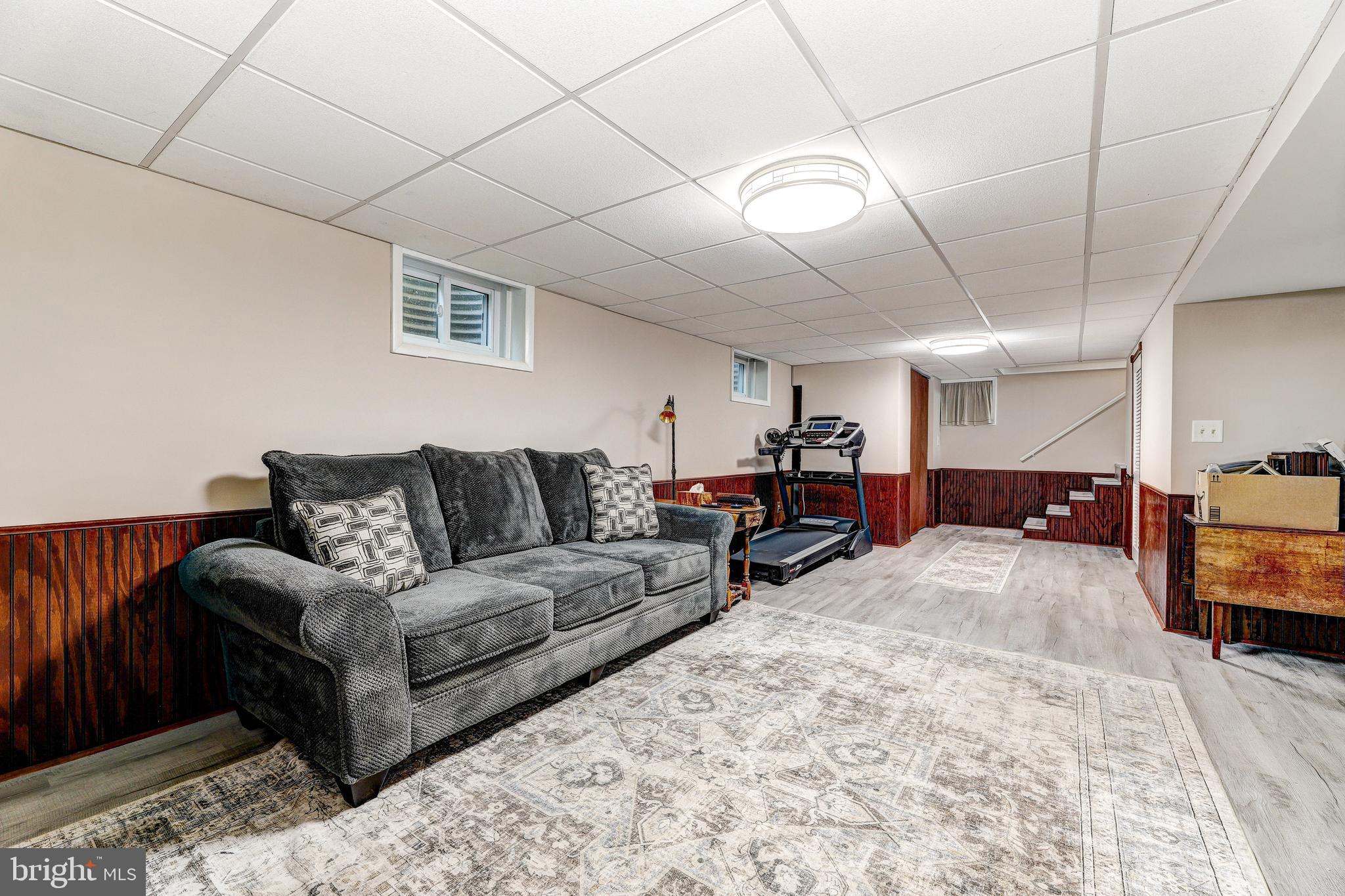 3915 LONGMOOR CIRCLE