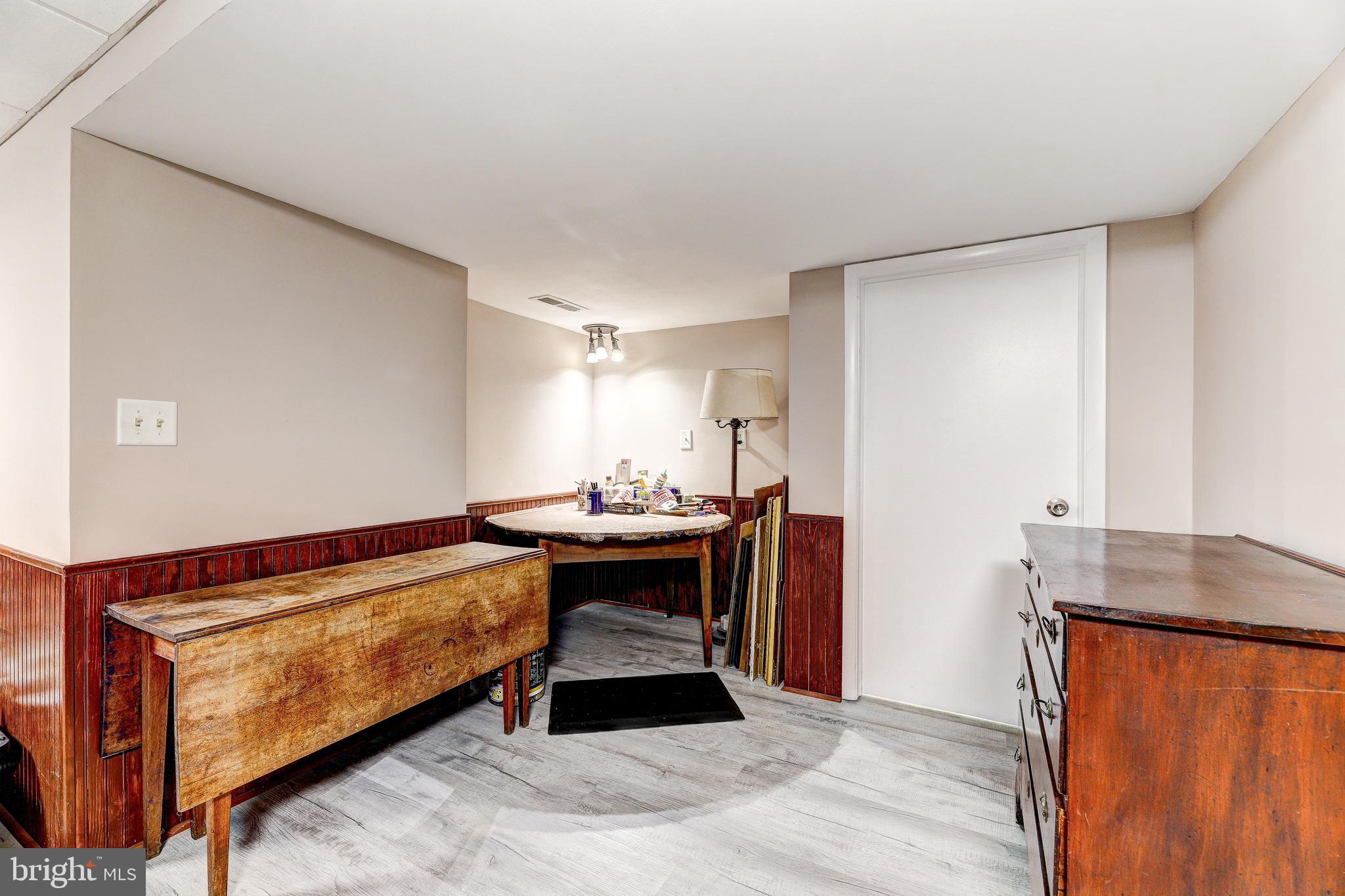 3915 LONGMOOR CIRCLE