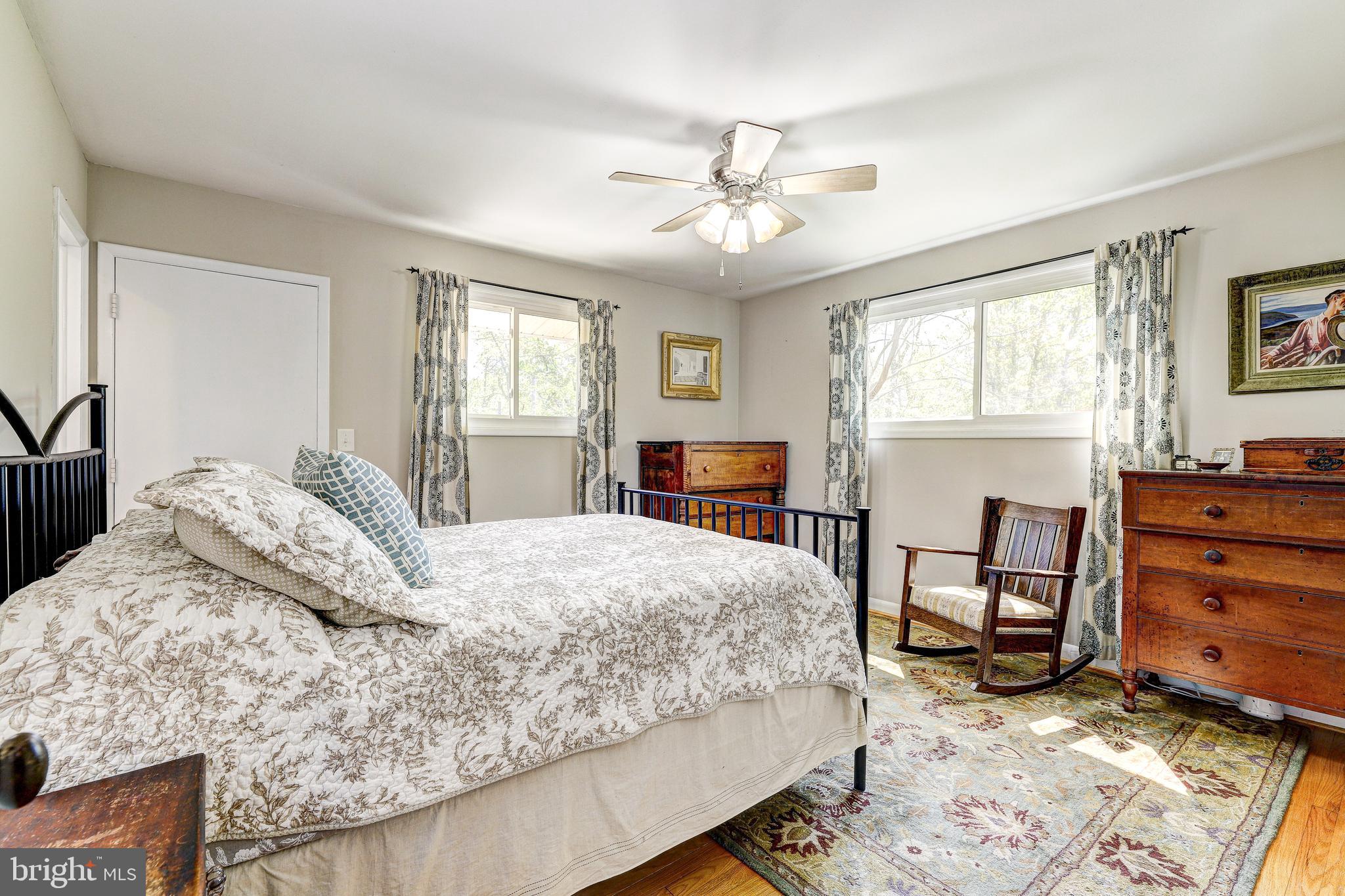 3915 LONGMOOR CIRCLE