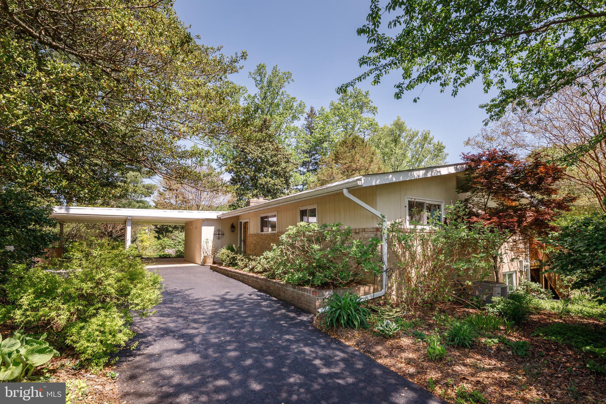 3915 LONGMOOR CIRCLE