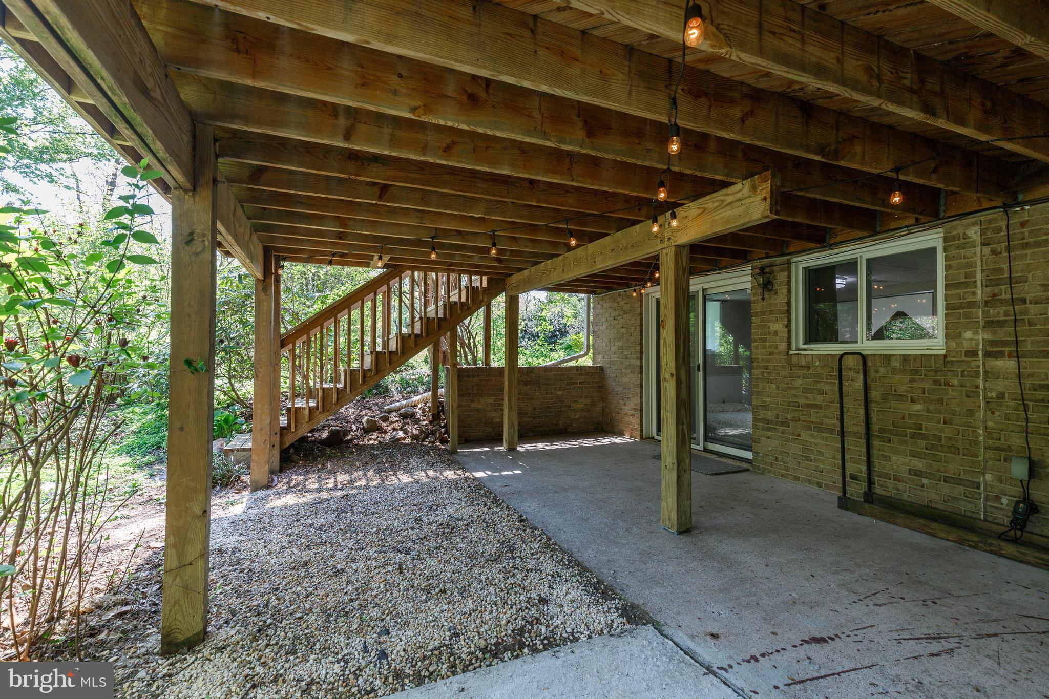 3915 LONGMOOR CIRCLE