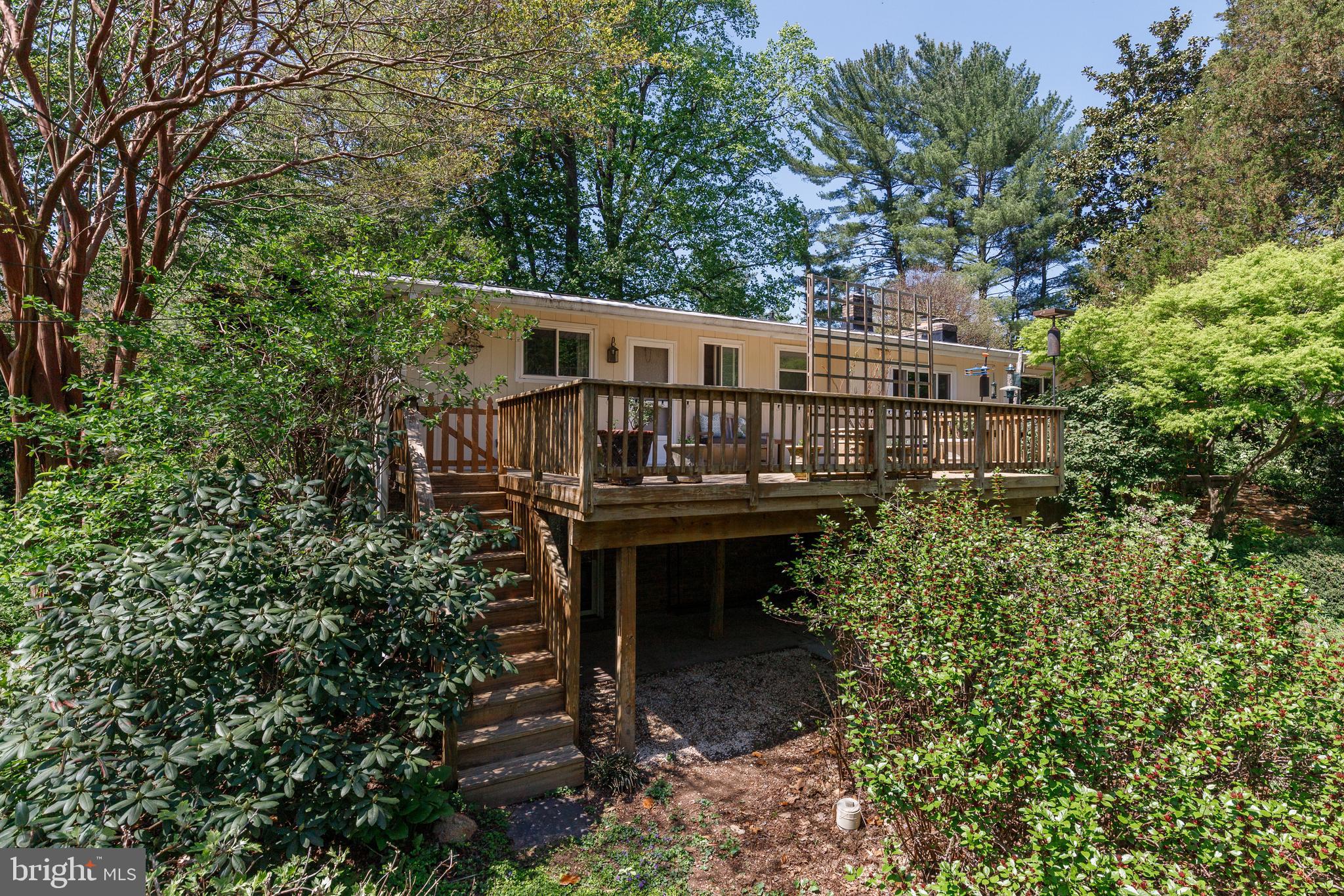 3915 LONGMOOR CIRCLE