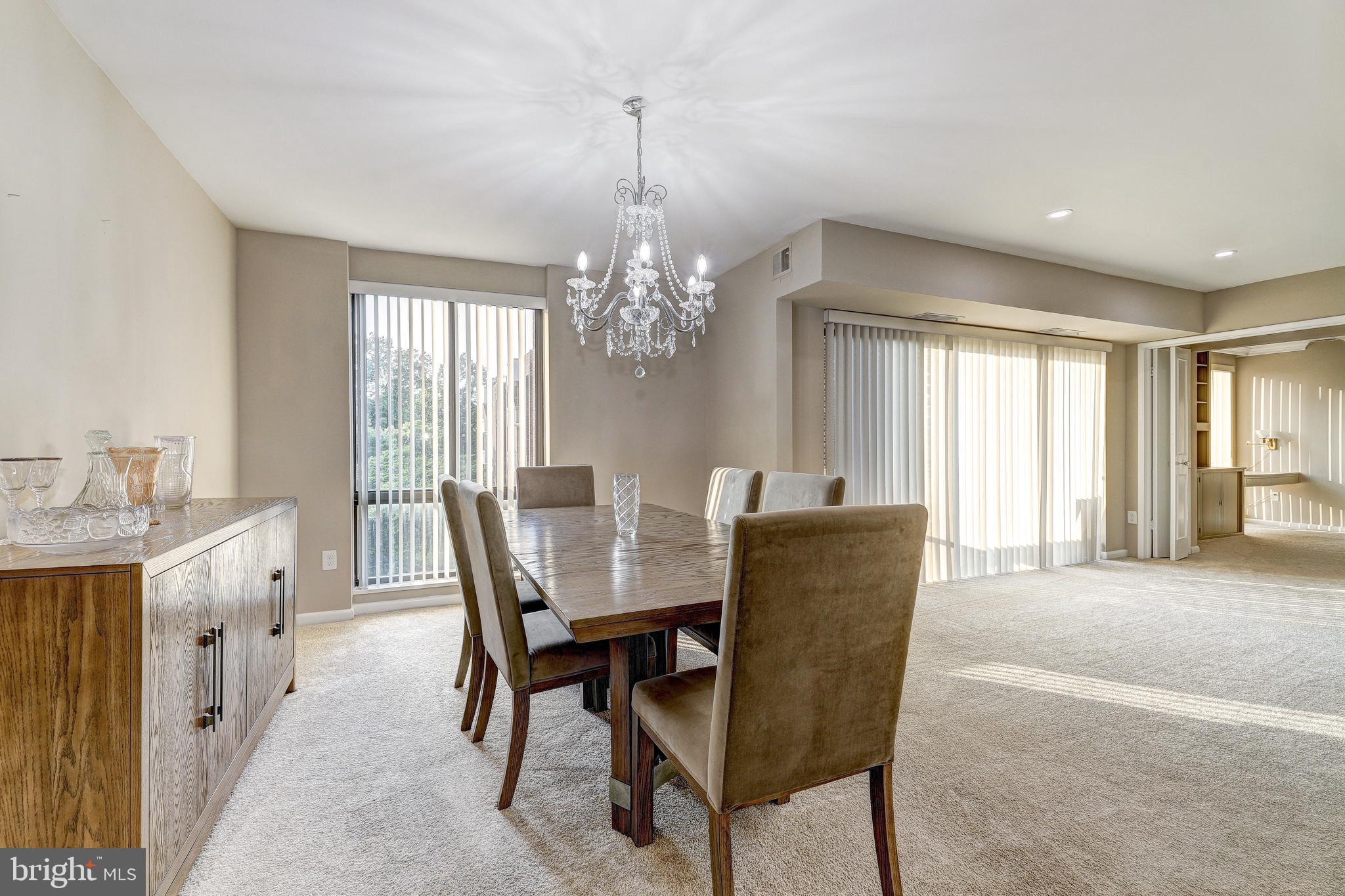 7 SLADE AVENUE 607