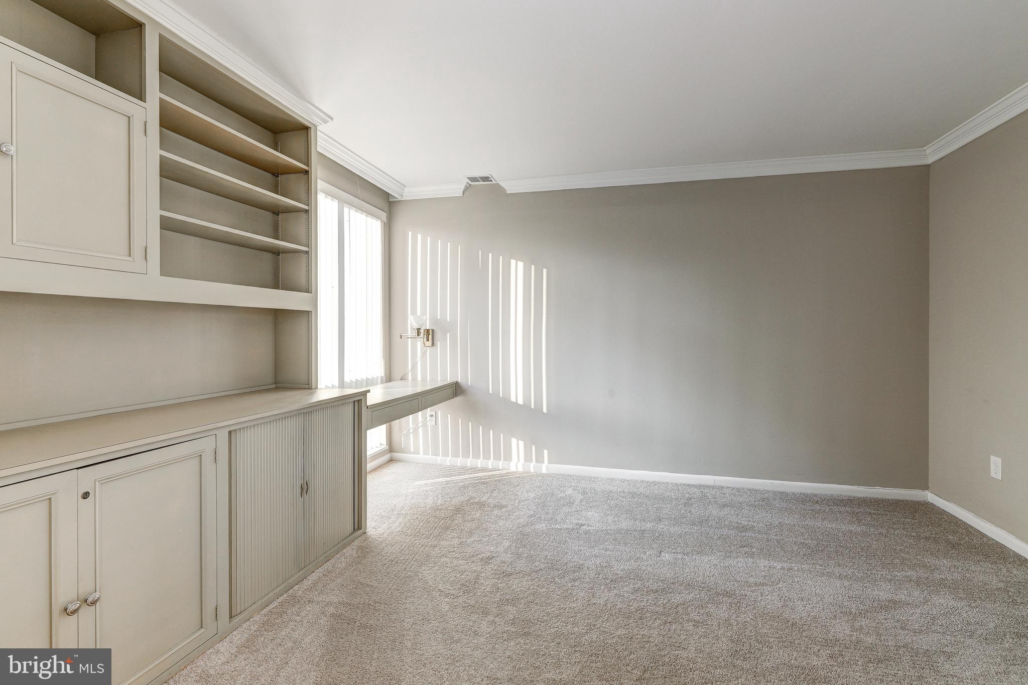 7 SLADE AVENUE 607