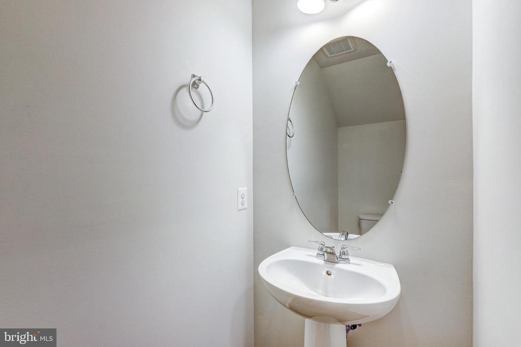 912 WINTER RUN ROAD