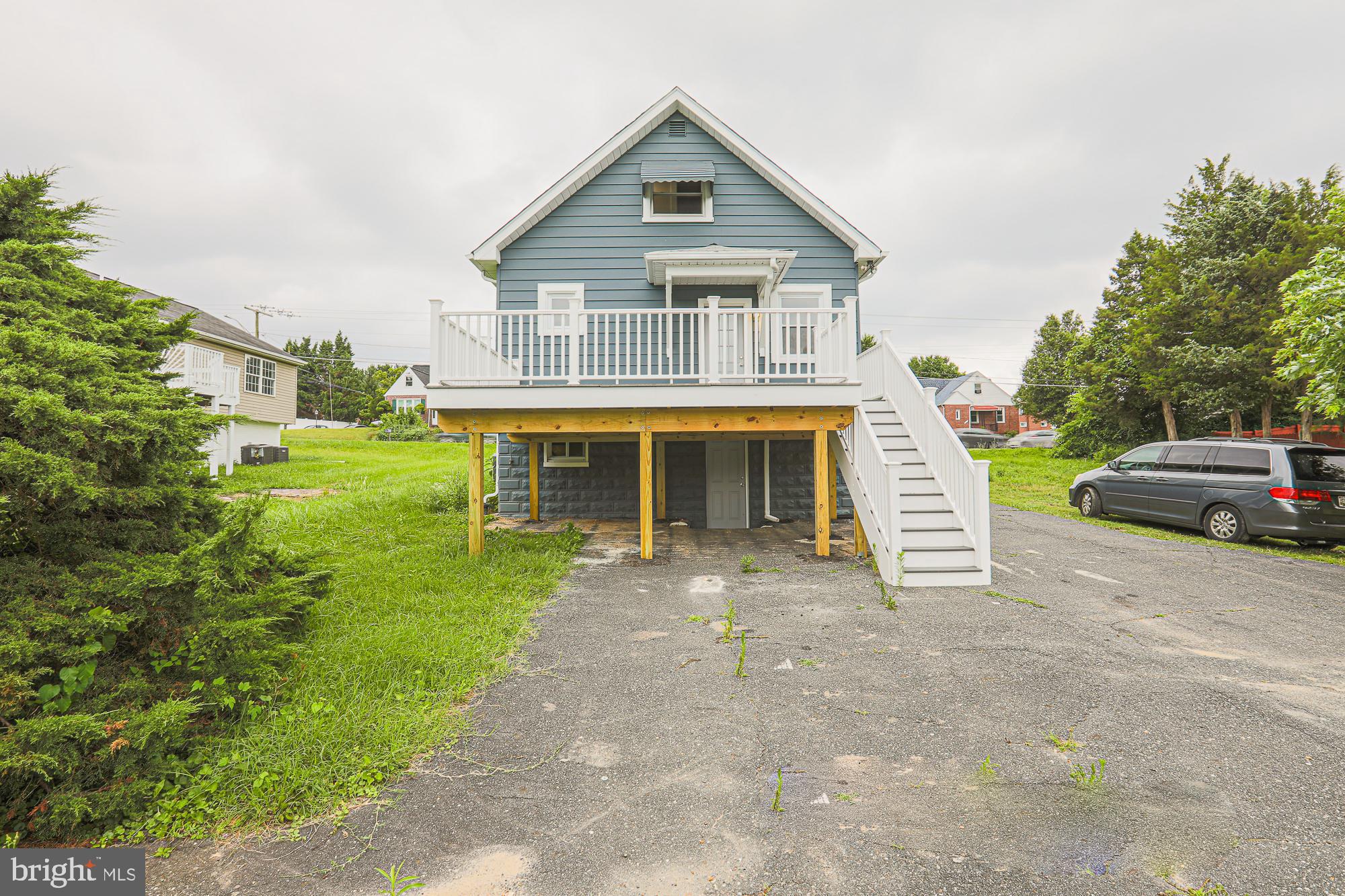 6512 GOLDEN RING ROAD