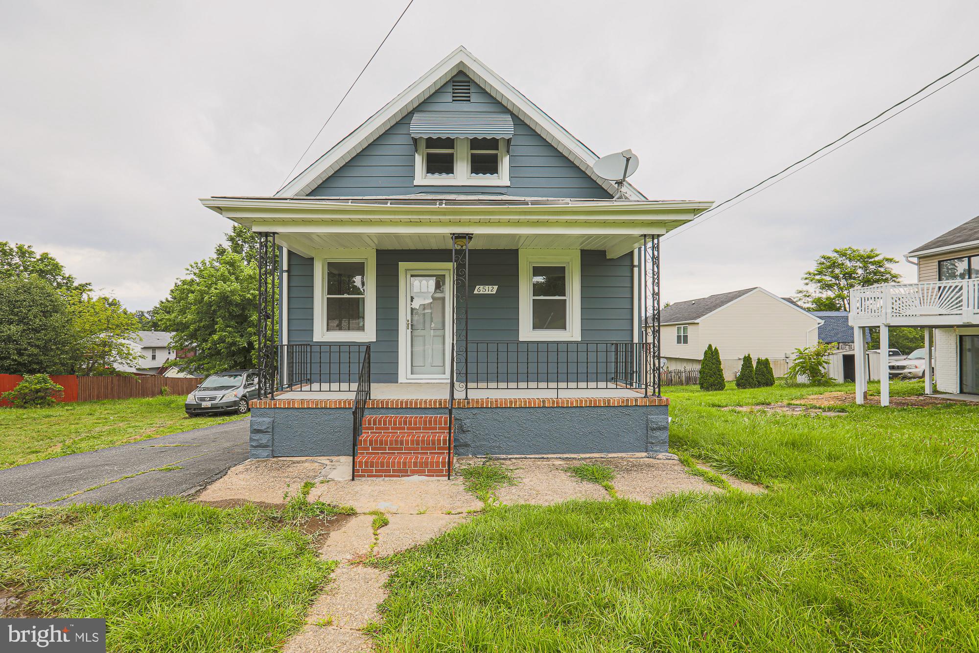 6512 GOLDEN RING ROAD