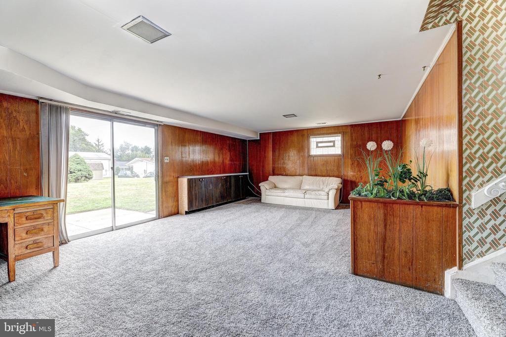 7438 PRINCE GEORGE ROAD