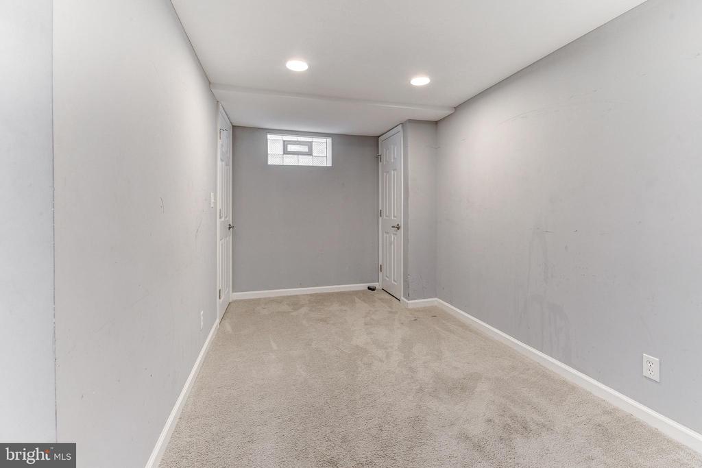 3731 SYLVAN DRIVE