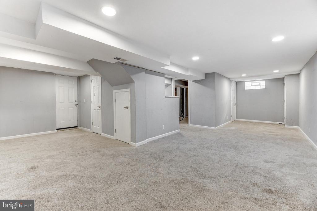 3731 SYLVAN DRIVE