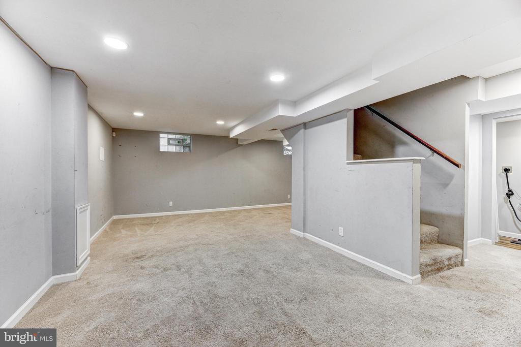 3731 SYLVAN DRIVE