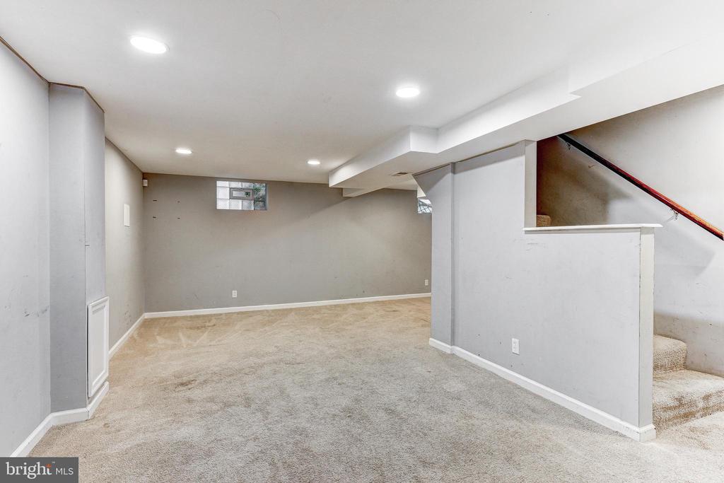 3731 SYLVAN DRIVE