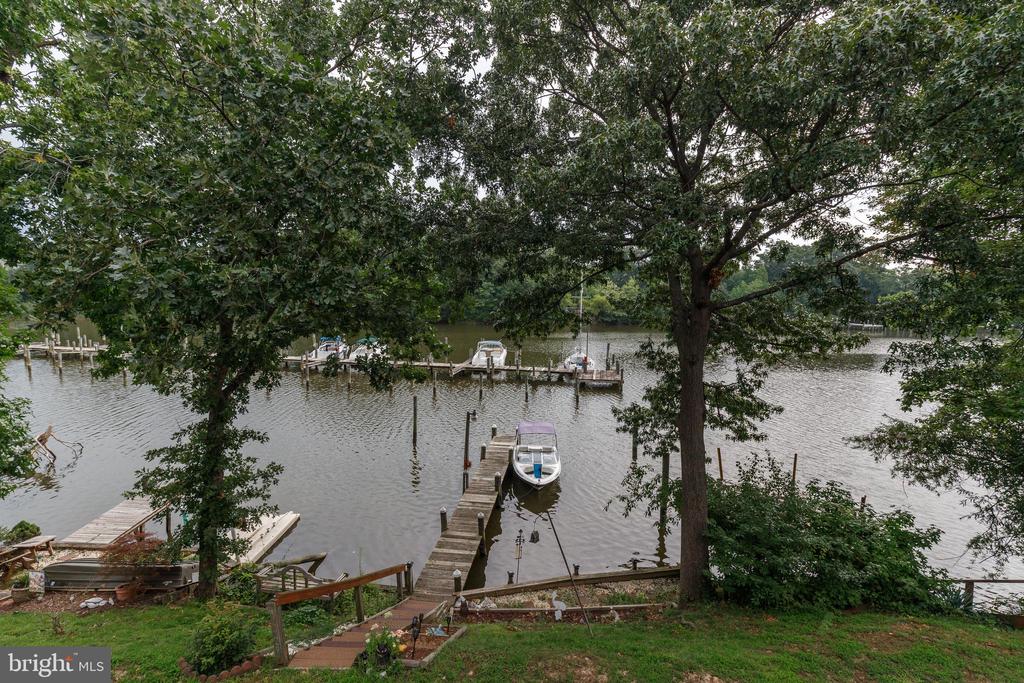 44 HELMSMAN COURT