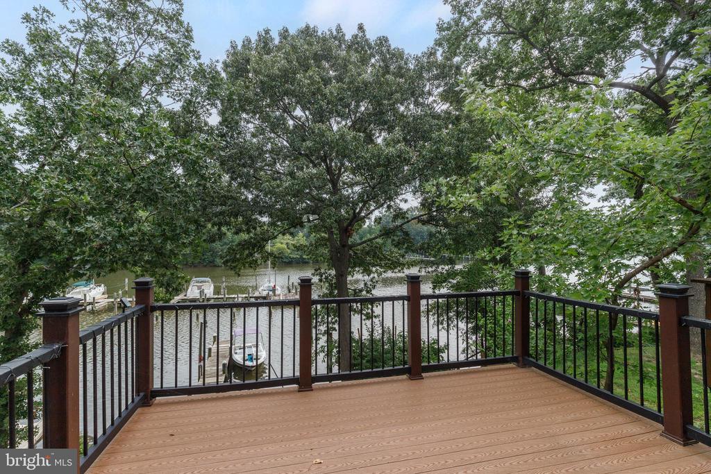44 HELMSMAN COURT