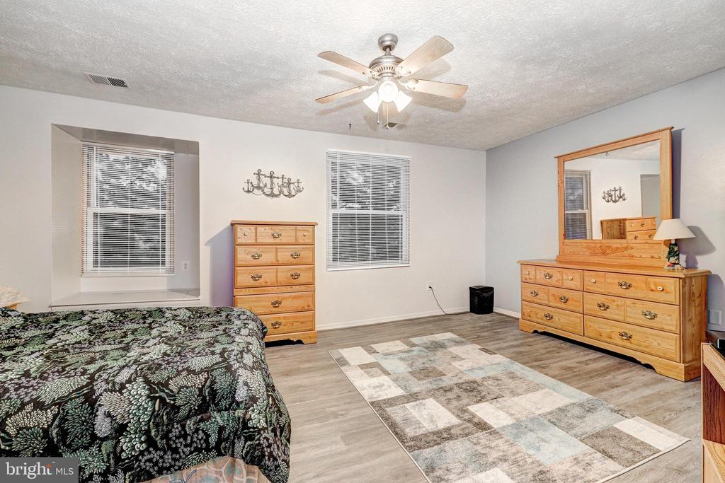 44 HELMSMAN COURT
