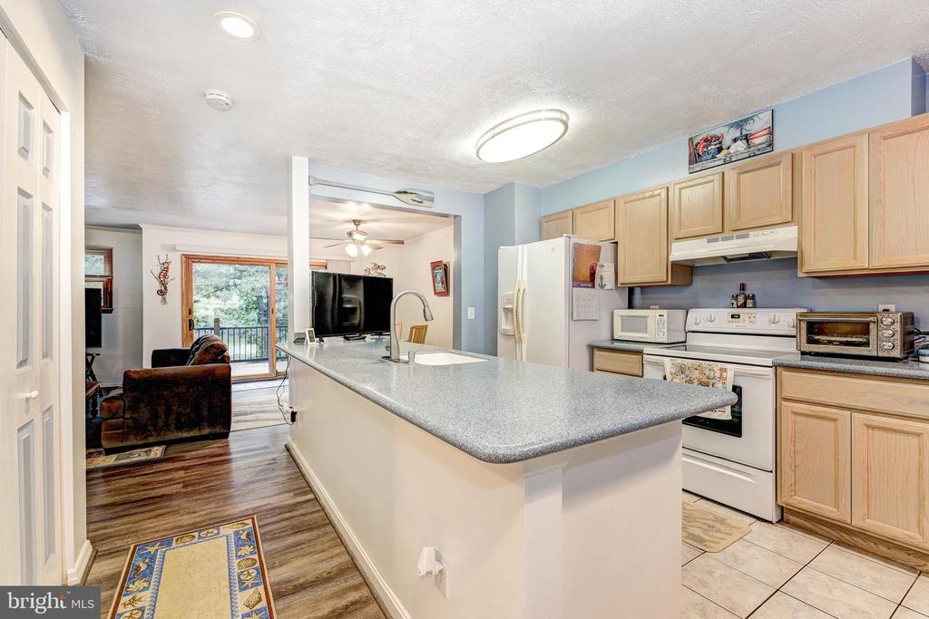 44 HELMSMAN COURT