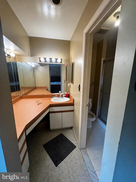 6901 JONES VIEW DRIVE Unit: 2B
