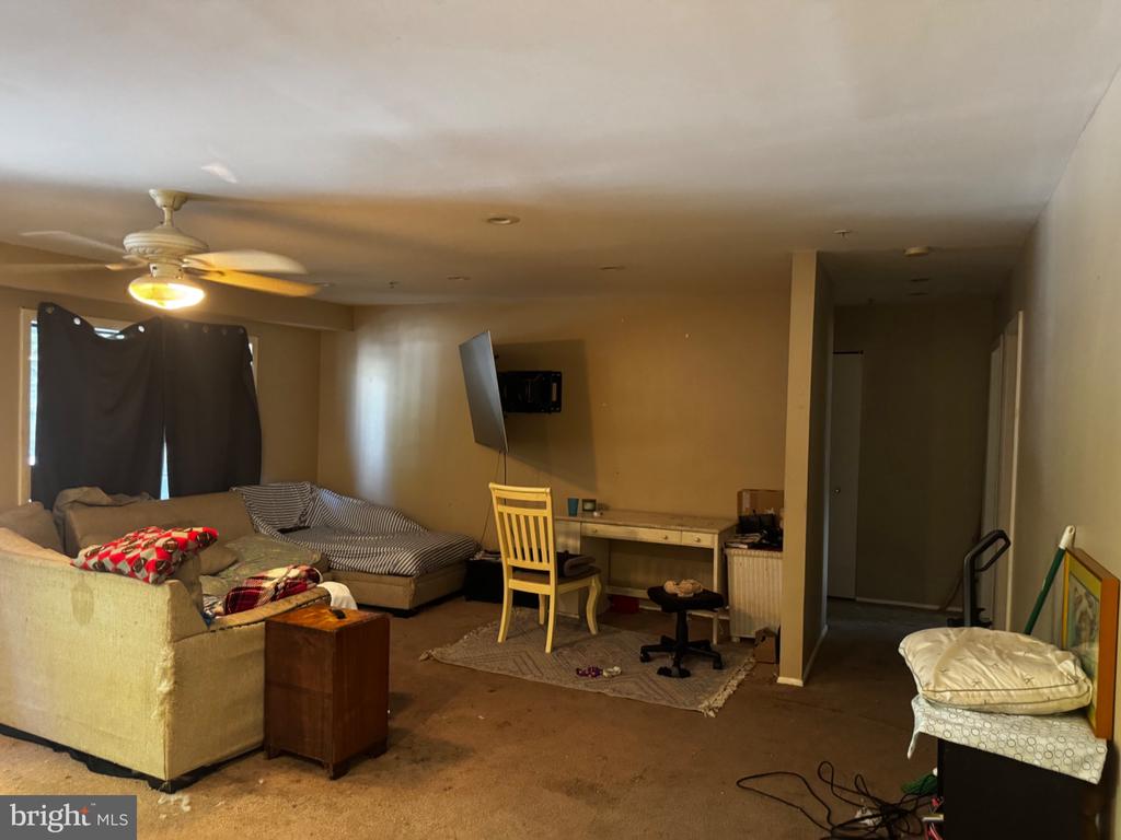 6901 JONES VIEW DRIVE Unit: 2B