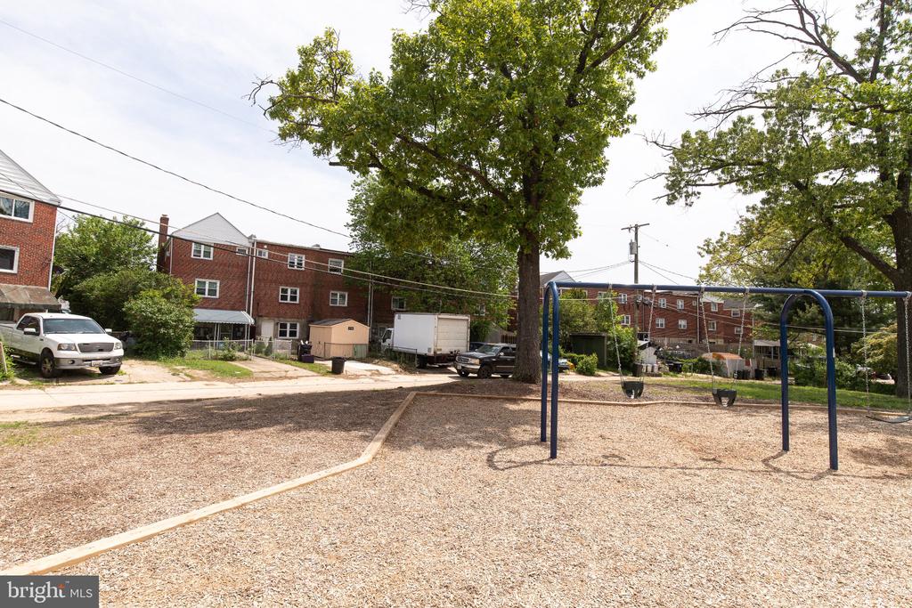 1334 DALTON ROAD