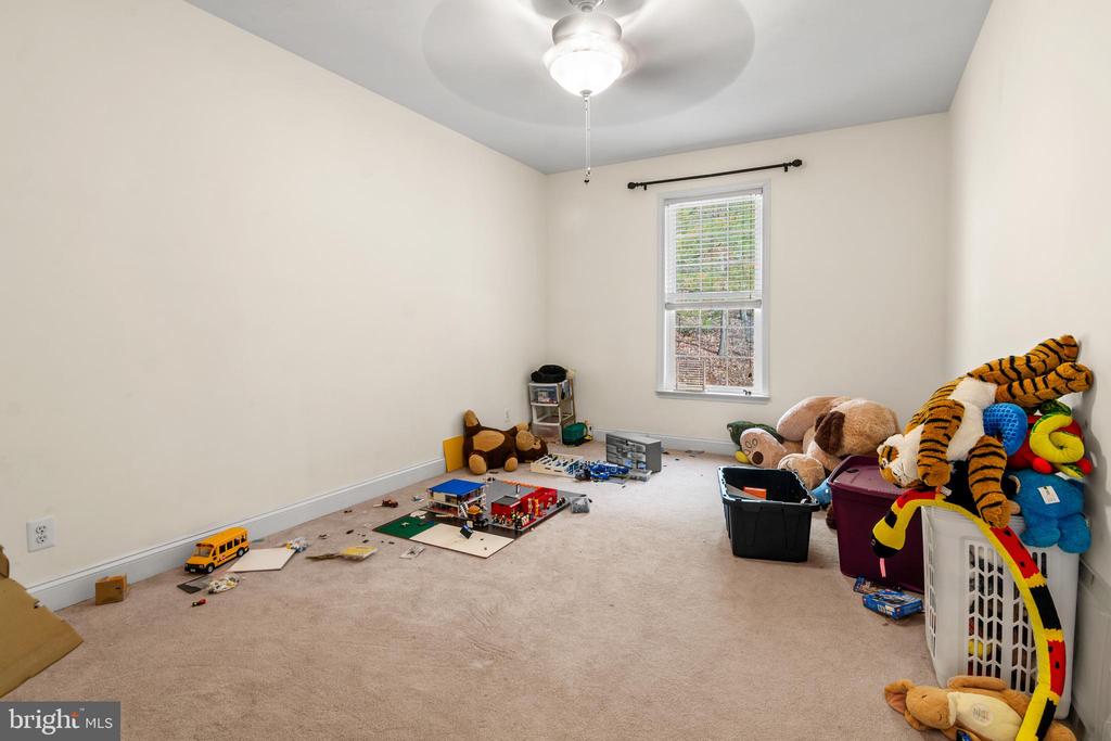 12740 GREAT LANE