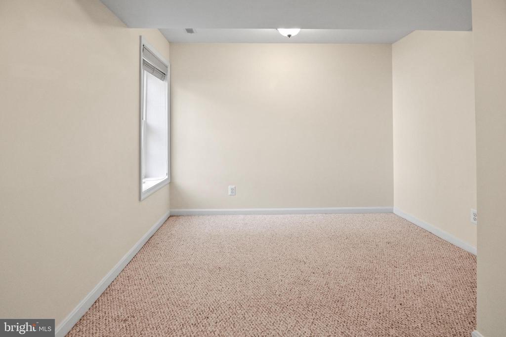 12740 GREAT LANE