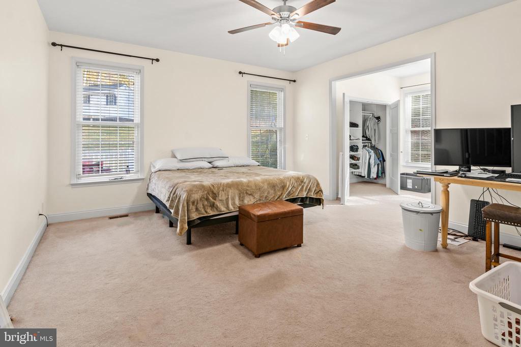 12740 GREAT LANE