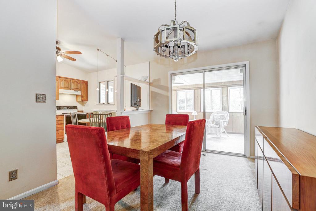 808 UNIONTOWN ROAD