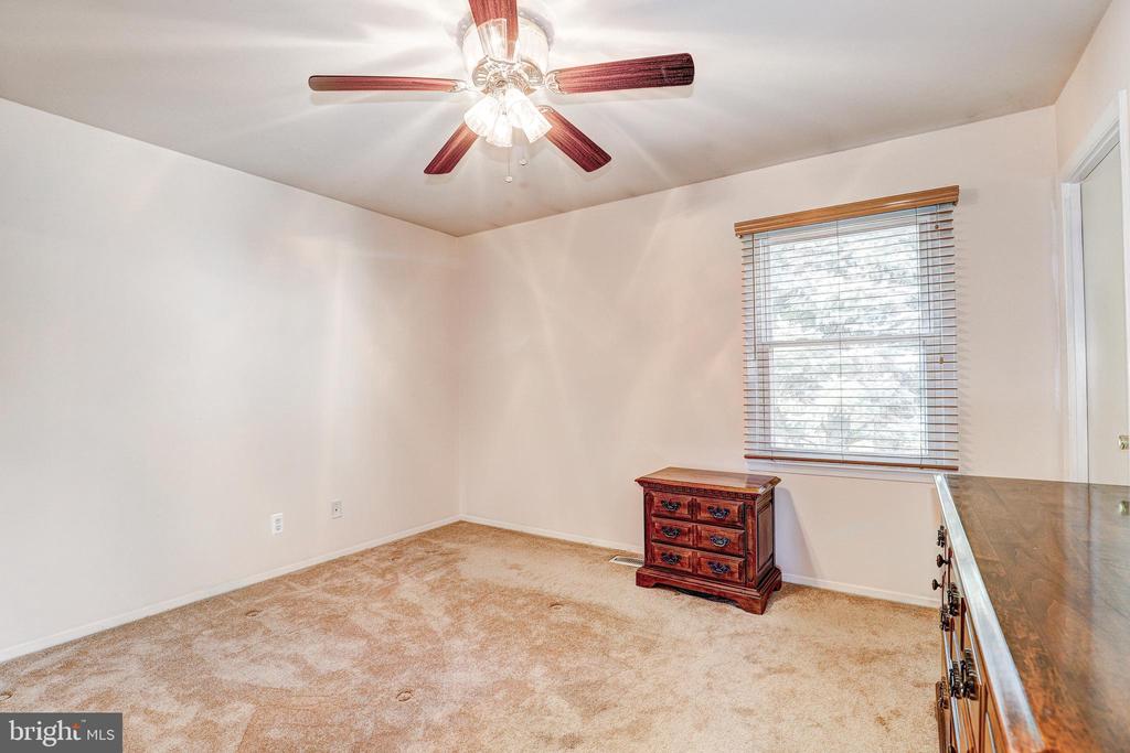 808 UNIONTOWN ROAD