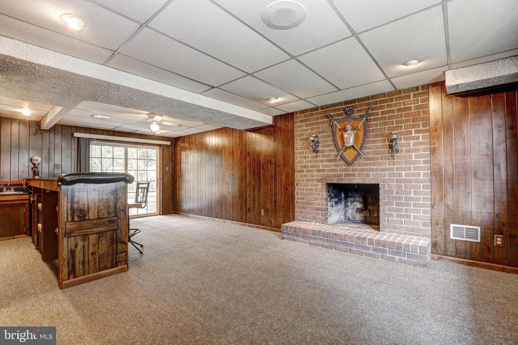 808 UNIONTOWN ROAD