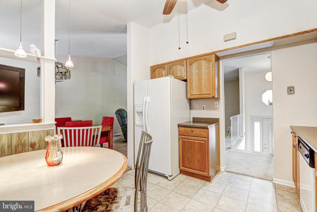 808 UNIONTOWN ROAD