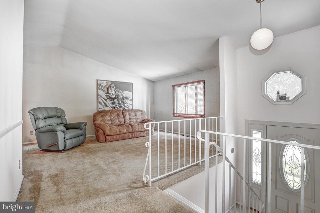 808 UNIONTOWN ROAD