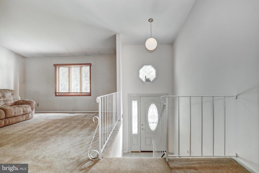 808 UNIONTOWN ROAD