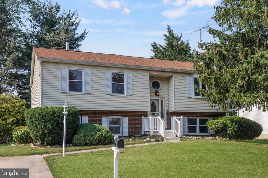 808 UNIONTOWN ROAD