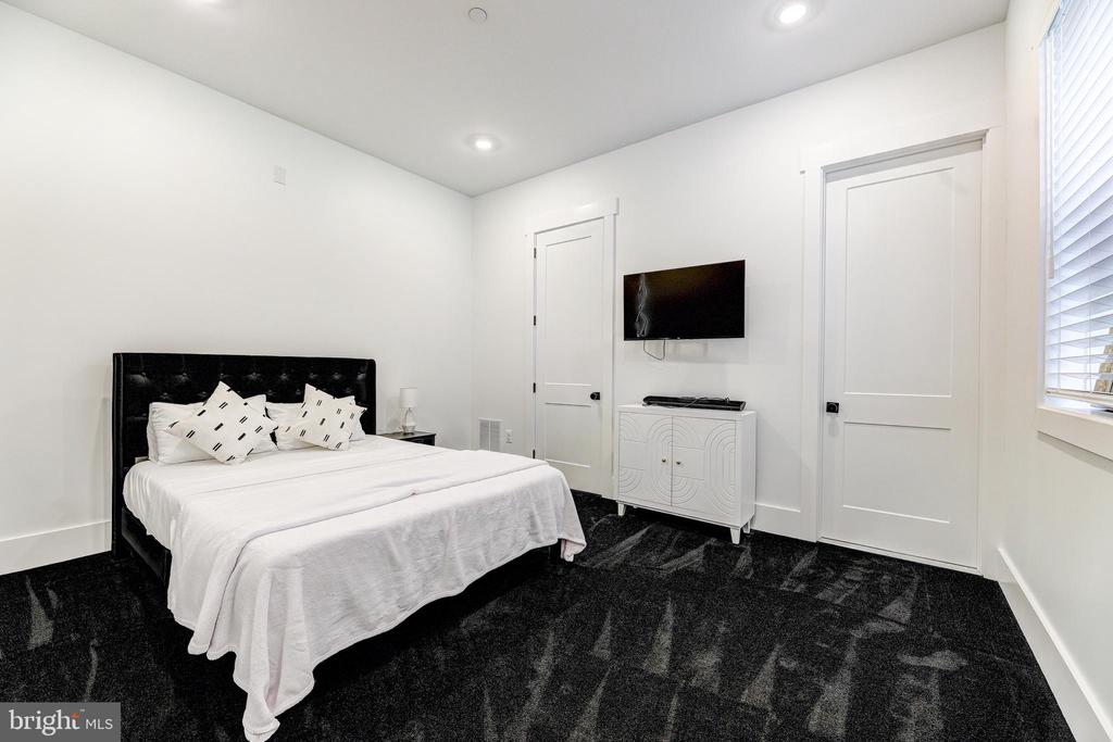 3443 OLD GAMBER ROAD