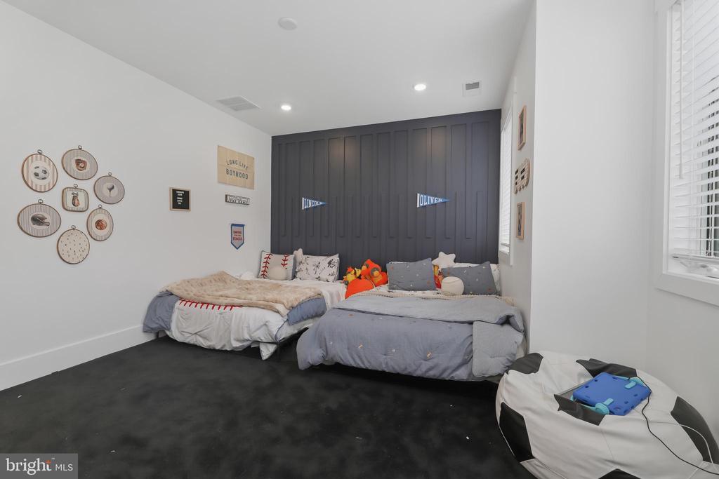 3443 OLD GAMBER ROAD