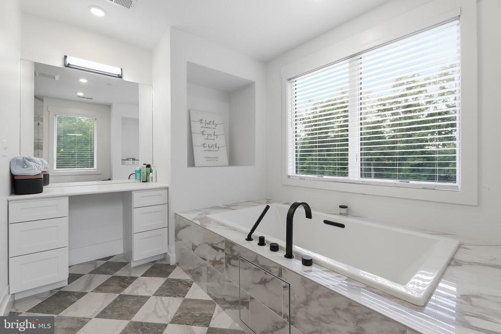 3443 OLD GAMBER ROAD