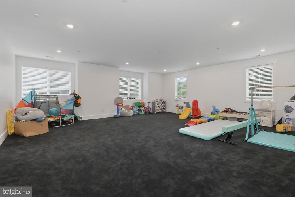 3443 OLD GAMBER ROAD