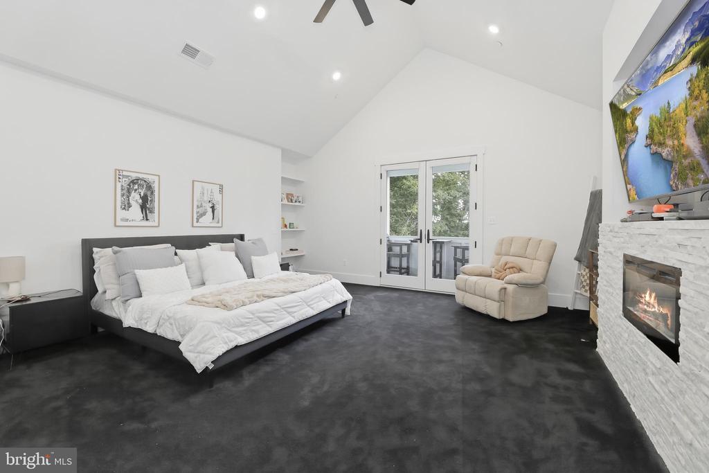3443 OLD GAMBER ROAD