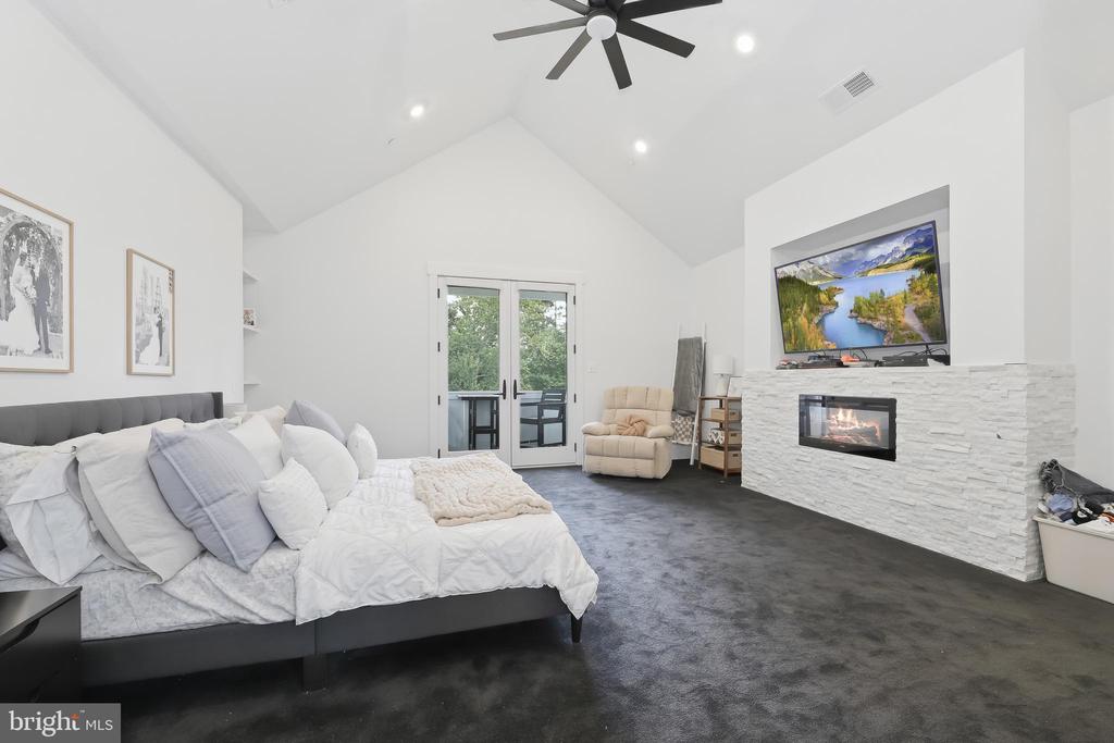 3443 OLD GAMBER ROAD