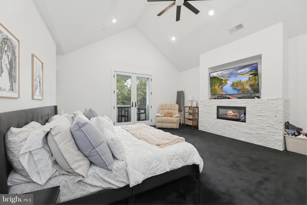 3443 OLD GAMBER ROAD