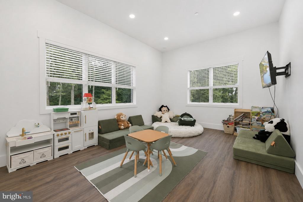 3443 OLD GAMBER ROAD